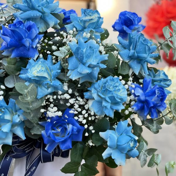 Hộp hoa hồng xanh tặng chúc mừng sinh nhật ý nghĩa  4