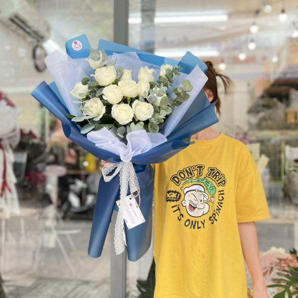 Bó hoa hồng trắng 13 bông  4