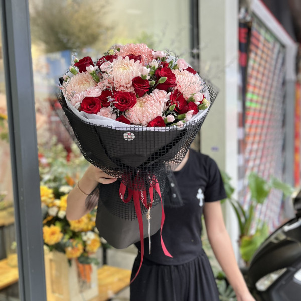 Bó hoa cúc mẫu đơn mix hồng đỏ và cẩm chướng tặng sinh nhật ý nghĩa  6