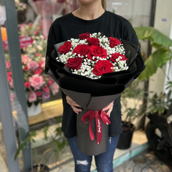 Bó hoa sinh nhật hồng đỏ mix baby tặng bạn gái 4