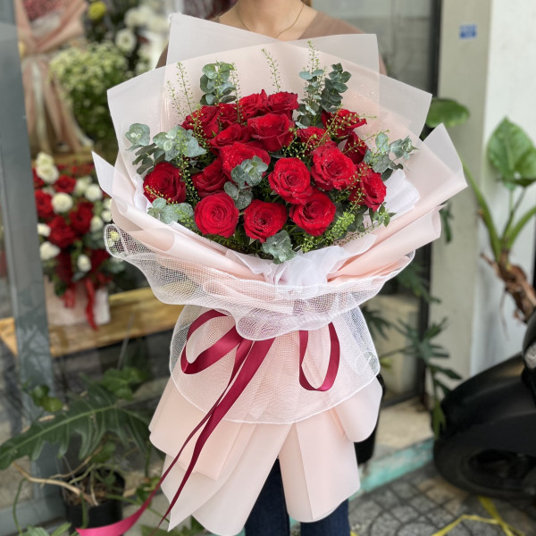 Bó hoa hồng đỏ 19 bông tặng chúc mừng sinh nhật ý nghĩa  4