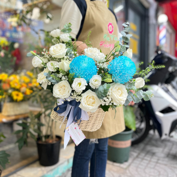 Giỏ hoa chúc mừng cúc mẫu đơn xanh mix cát tường ý nghĩa 6