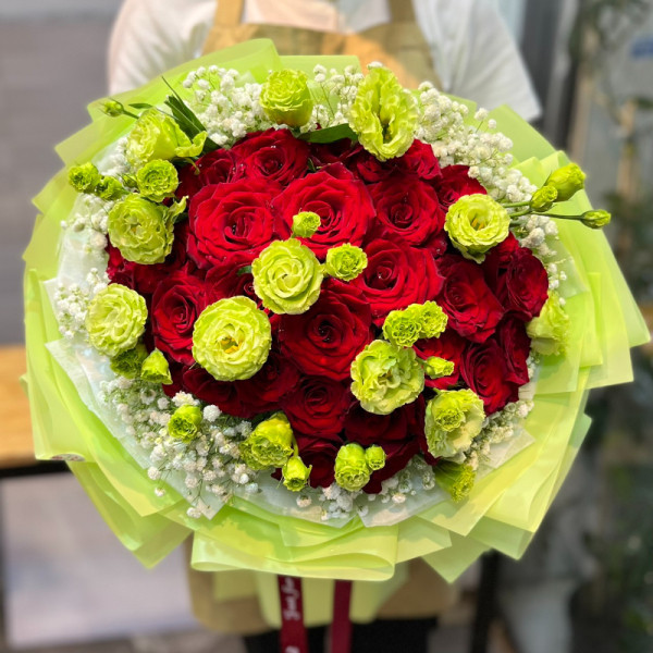 Bó hoa chúc mừng sinh nhật đẹp : hồng đỏ mix baby và cát tường 4