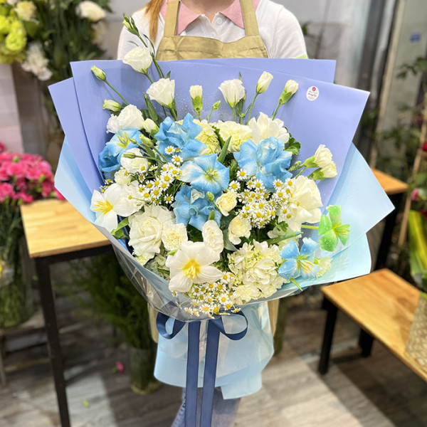 Bó hoa tulip xanh dương tặng sinh nhật đẹp 6
