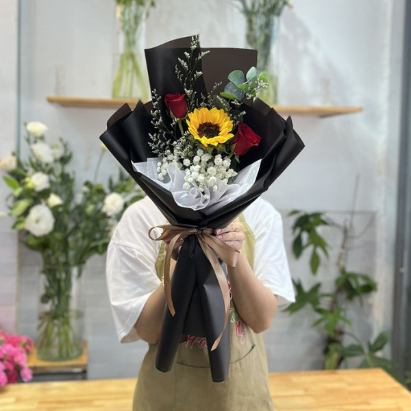 Bó hướng dương 1 bông mix baby 4