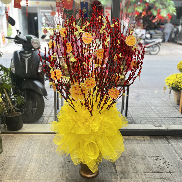 Bình Nụ Tầm Xuân đỏ 60 cành cao 1 mét 3 4