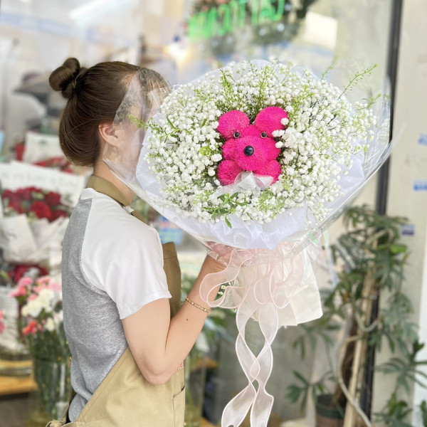 Bó hoa sinh nhật độc lạ gấu đỏ 6