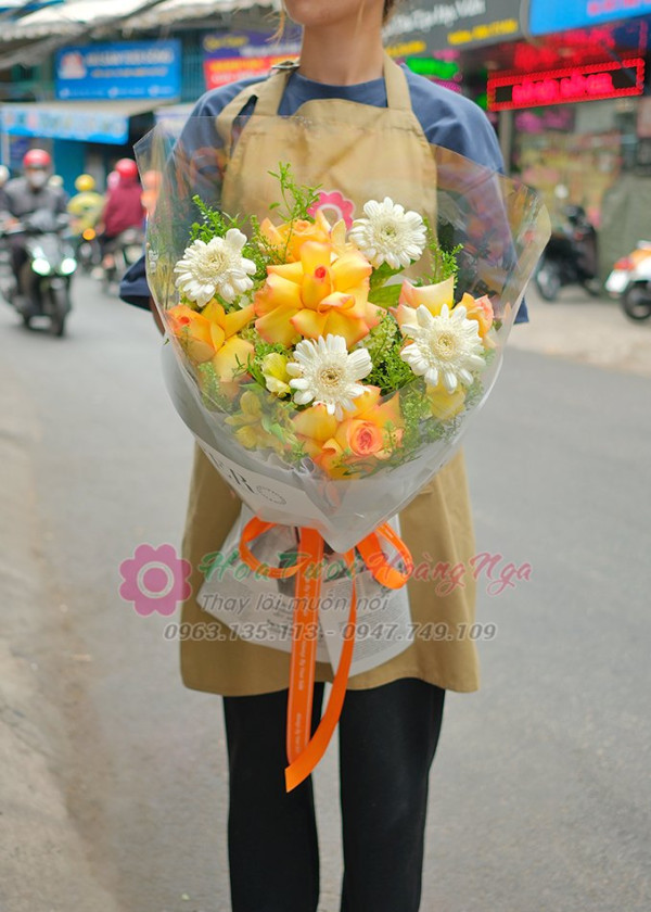 Bó hoa hồng cam mix đồng tiền 4