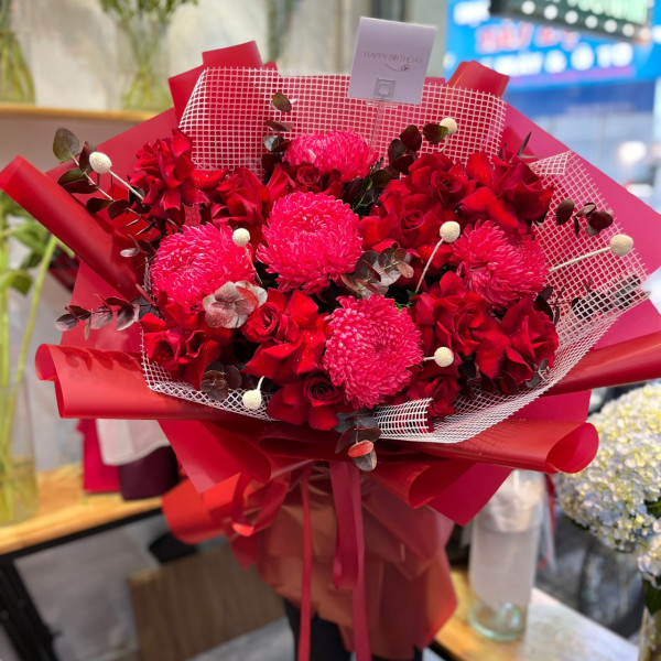 Bó hoa cúc mẫu đơn đỏ sang trọng 6