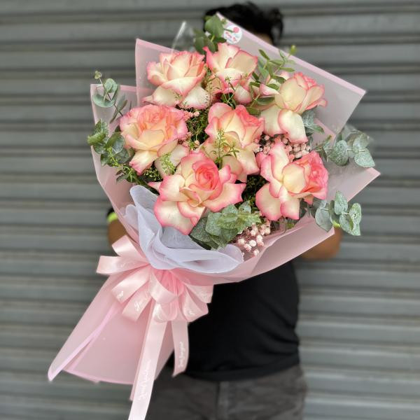 Bó hoa hồng song hỉ 7 bông mix baby - tặng sinh nhật 4