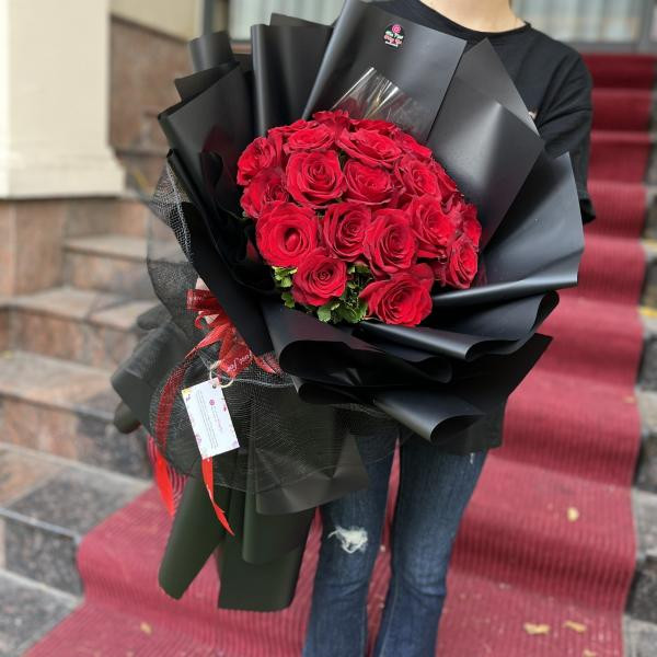 Bó hoa hồng đỏ Ecuado 20 bông tặng sinh nhật bạn gái sang trọng  5